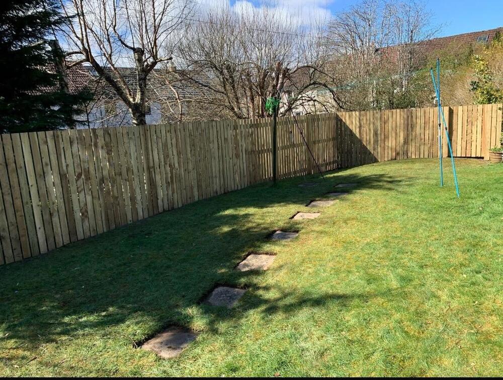 Recent fencing and decking job by Alba Boundaries in East Dunbartonshire
