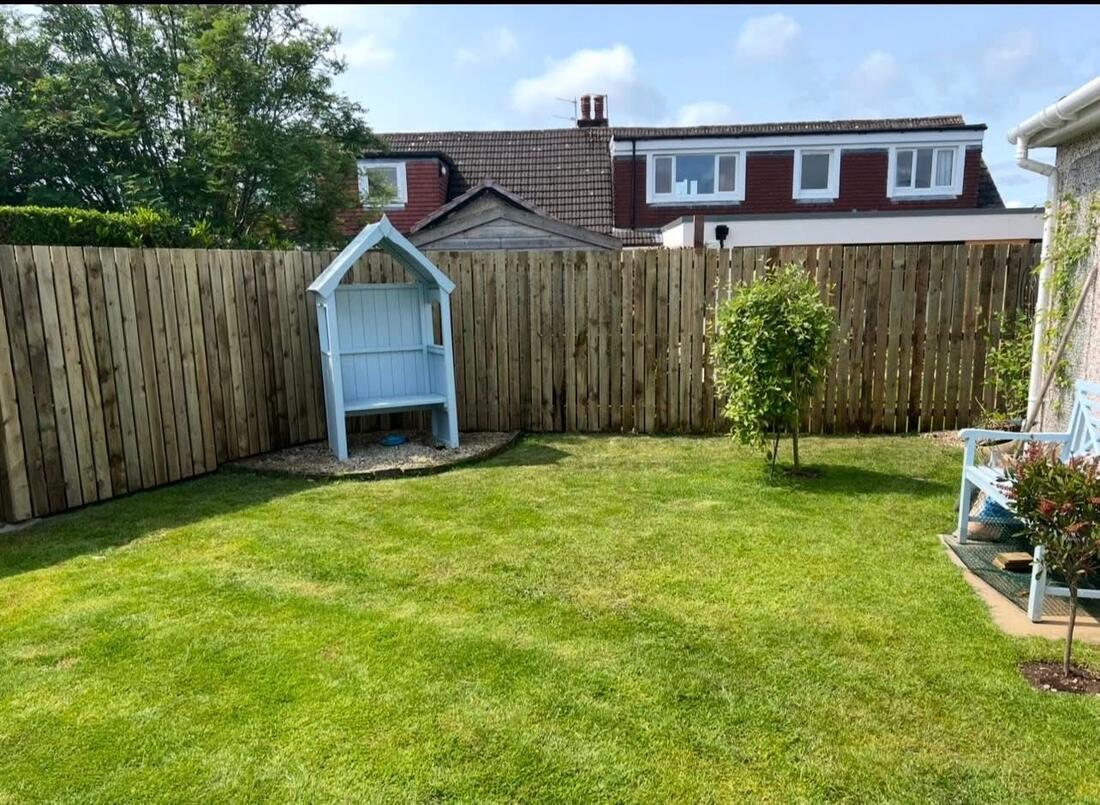 Slatted fence, Bearsden